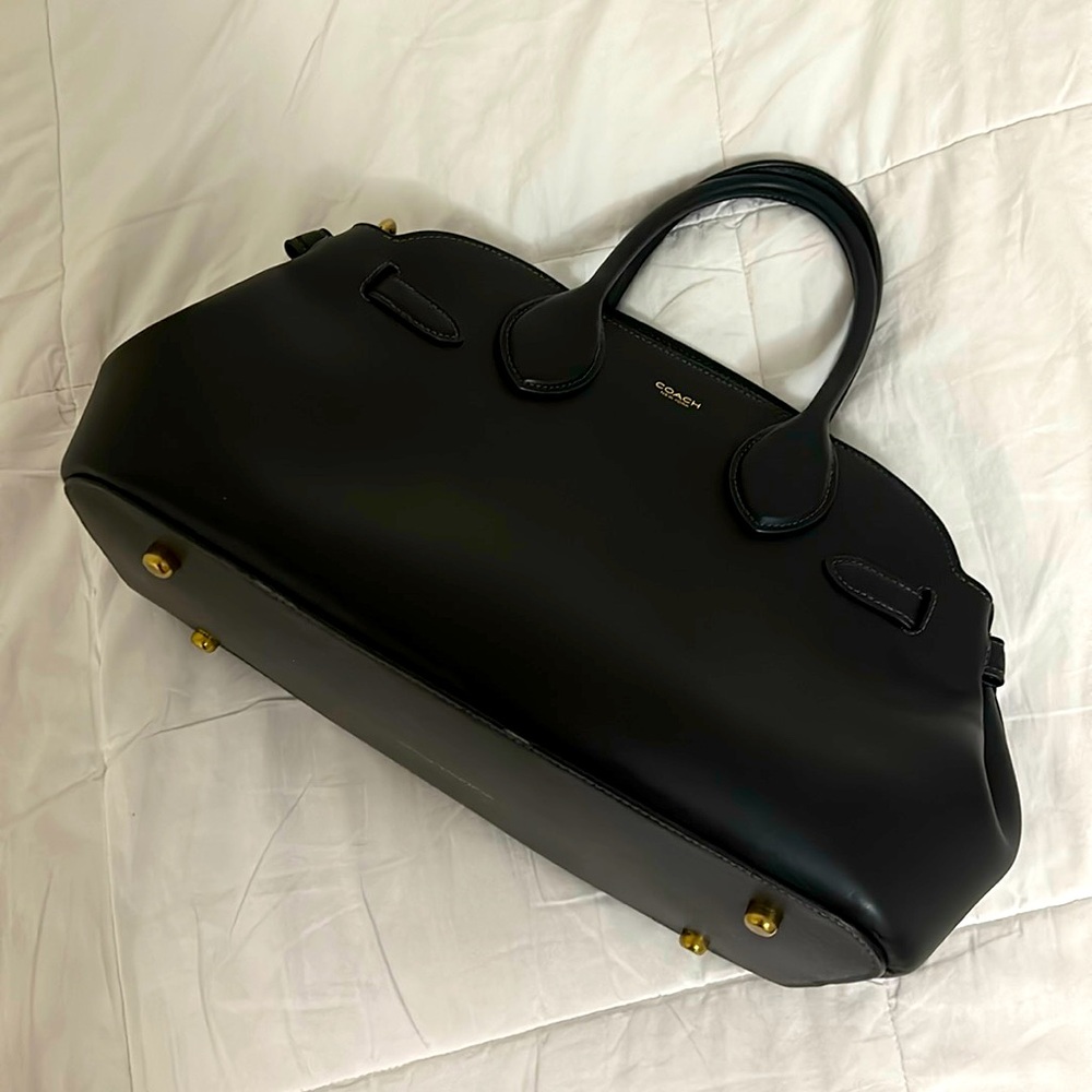 Coach empire 35